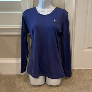 Nike long sleeve dri-fit top L